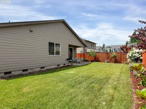 472 SW 16th Avenue Canby OR 97013