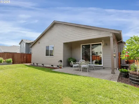 472 SW 16th Avenue Canby OR 97013