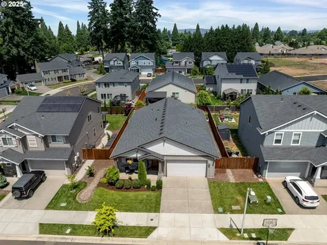 472 SW 16th Avenue Canby OR 97013