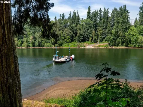 472 SW 16th Avenue Canby OR 97013