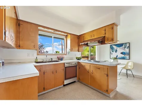 3320 NE 132nd Avenue Portland OR 97230