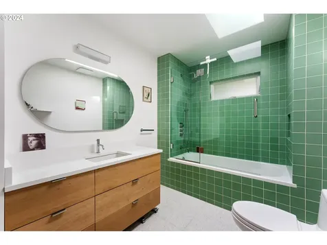 3320 NE 132nd Avenue Portland OR 97230