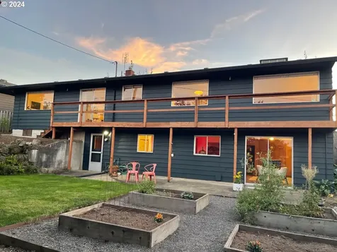 3320 NE 132nd Avenue Portland OR 97230