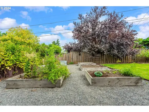 3320 NE 132nd Avenue Portland OR 97230