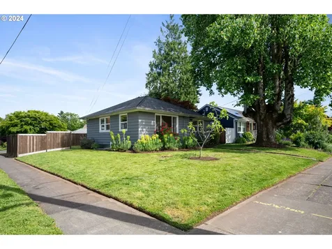146 SE 75th Avenue Portland OR 97215