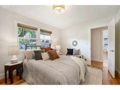 146 SE 75th Avenue Portland OR 97215