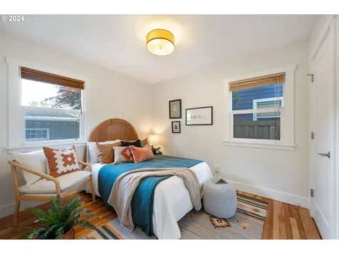 146 SE 75th Avenue Portland OR 97215