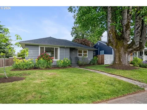 146 SE 75th Avenue Portland OR 97215