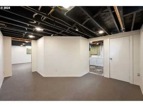 146 SE 75th Avenue Portland OR 97215