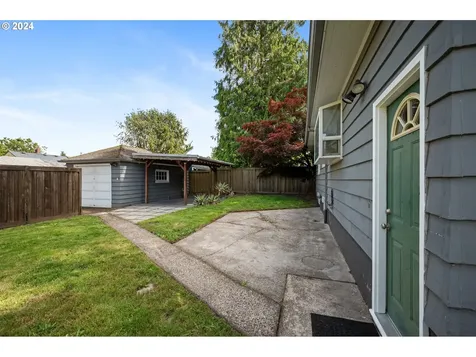 146 SE 75th Avenue Portland OR 97215