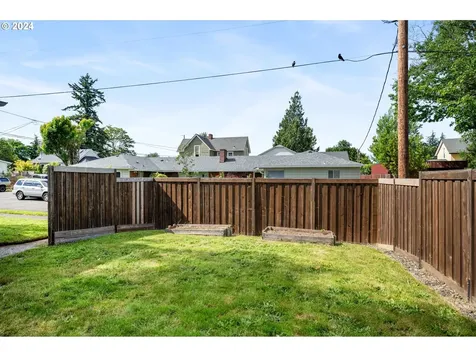 146 SE 75th Avenue Portland OR 97215