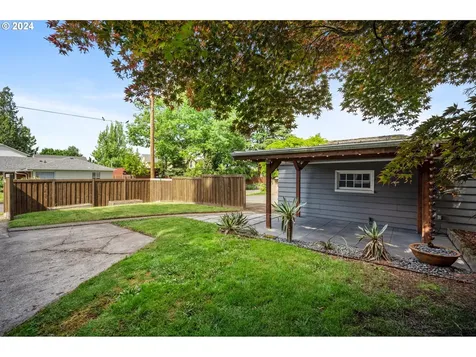 146 SE 75th Avenue Portland OR 97215