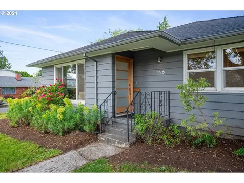 146 SE 75th Avenue Portland OR 97215