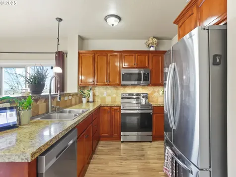 1355 NE Rockwell Drive Estacada OR 97023