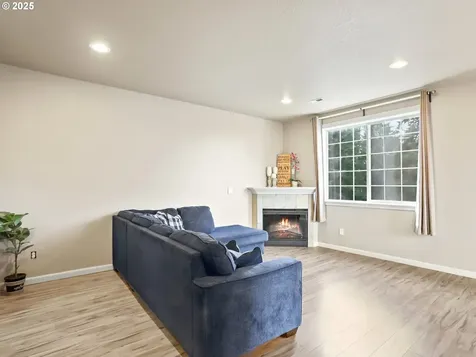 1355 NE Rockwell Drive Estacada OR 97023