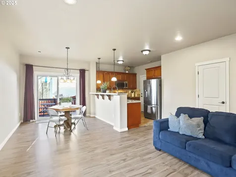 1355 NE Rockwell Drive Estacada OR 97023