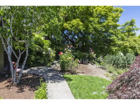 6037 N Mississippi Avenue Portland OR 97217