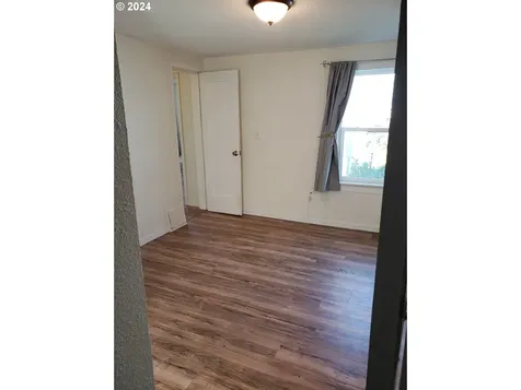 574 N Collier Street Coquille OR 97423