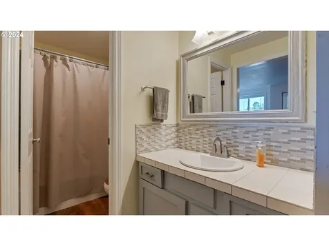11835 Sw Wilkens Lane Beaverton OR 97008