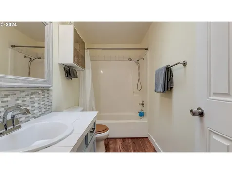 11835 Sw Wilkens Lane Beaverton OR 97008