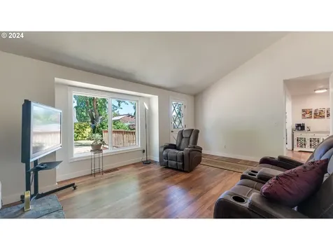 11835 Sw Wilkens Lane Beaverton OR 97008