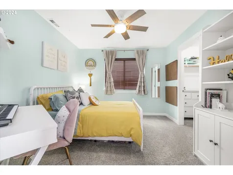 14632 Se Vista Heights Street Happy Valley OR 97086