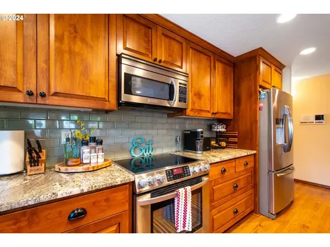 7613 Ne Meadows Drive Vancouver WA 98662