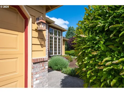 7613 Ne Meadows Drive Vancouver WA 98662
