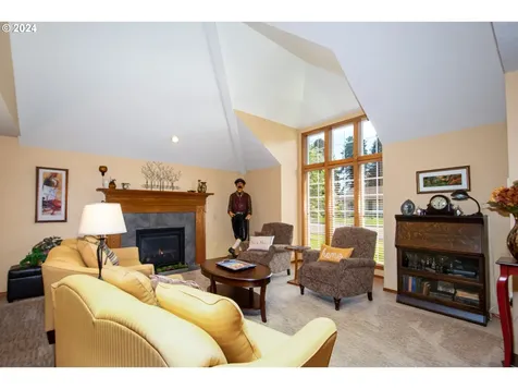 7613 Ne Meadows Drive Vancouver WA 98662