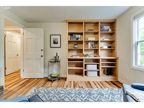 160 W 22nd Avenue Eugene OR 97405