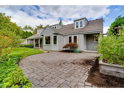 160 W 22nd Avenue Eugene OR 97405