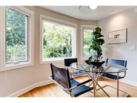 160 W 22nd Avenue Eugene OR 97405