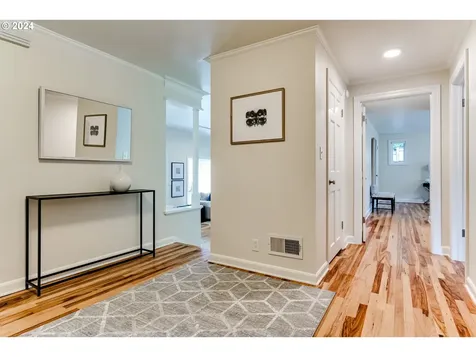 160 W 22nd Avenue Eugene OR 97405