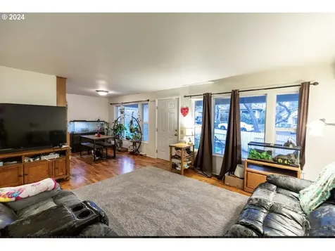 142 Se Miller Avenue Roseburg OR 97470