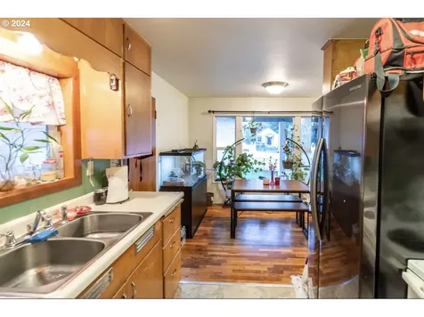 142 Se Miller Avenue Roseburg OR 97470