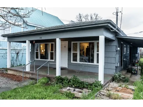 142 Se Miller Avenue Roseburg OR 97470