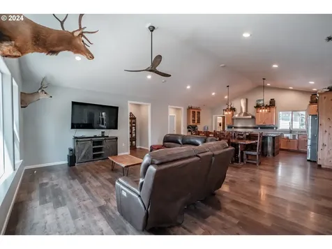 1347 Clark Mill Road Sweet Home OR 97386
