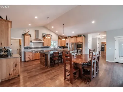 1347 Clark Mill Road Sweet Home OR 97386