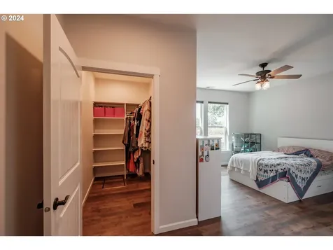 1347 Clark Mill Road Sweet Home OR 97386