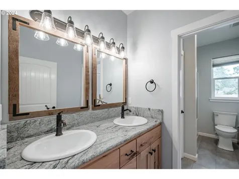 1347 Clark Mill Road Sweet Home OR 97386