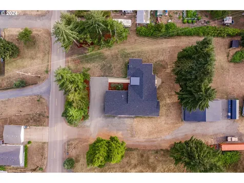 1347 Clark Mill Road Sweet Home OR 97386