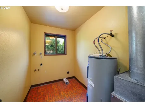 6980 Alderbrook Road Tillamook OR 97141