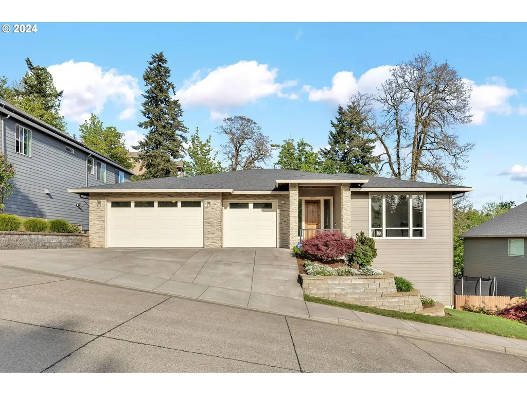 1832 N 8th Street Washougal WA 98671