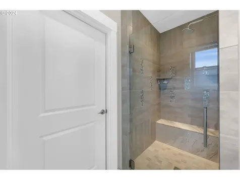 1832 N 8th Street Washougal WA 98671