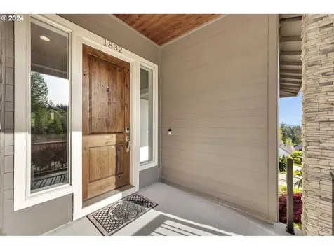 1832 N 8th Street Washougal WA 98671