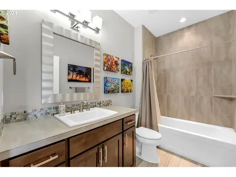 1832 N 8th Street Washougal WA 98671