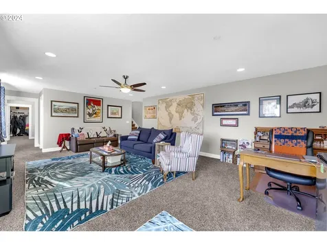 1832 N 8th Street Washougal WA 98671