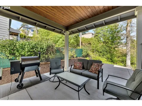 1832 N 8th Street Washougal WA 98671