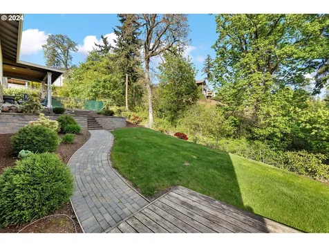 1832 N 8th Street Washougal WA 98671