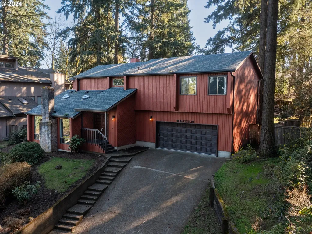 17252 Parkers Drive Gladstone OR 97027
